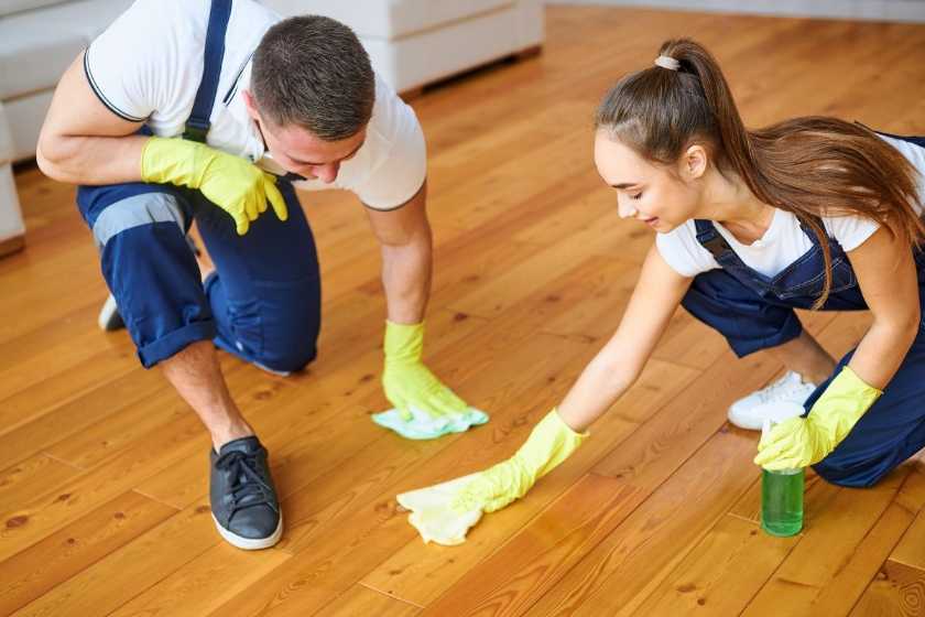 Commercial Showroom Hardwood Floor Polishing