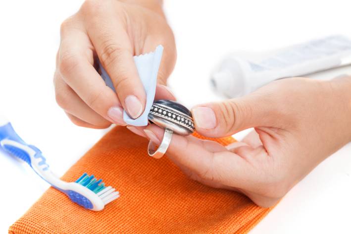 Best home remedy to clean sterling silver deals