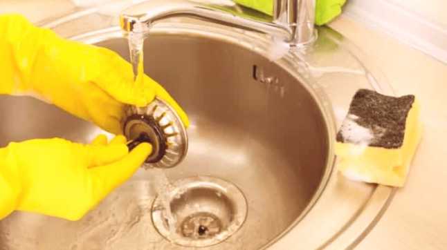 How-to-Fix-a-Stinky-Drain
